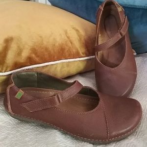 El naturalists shoes